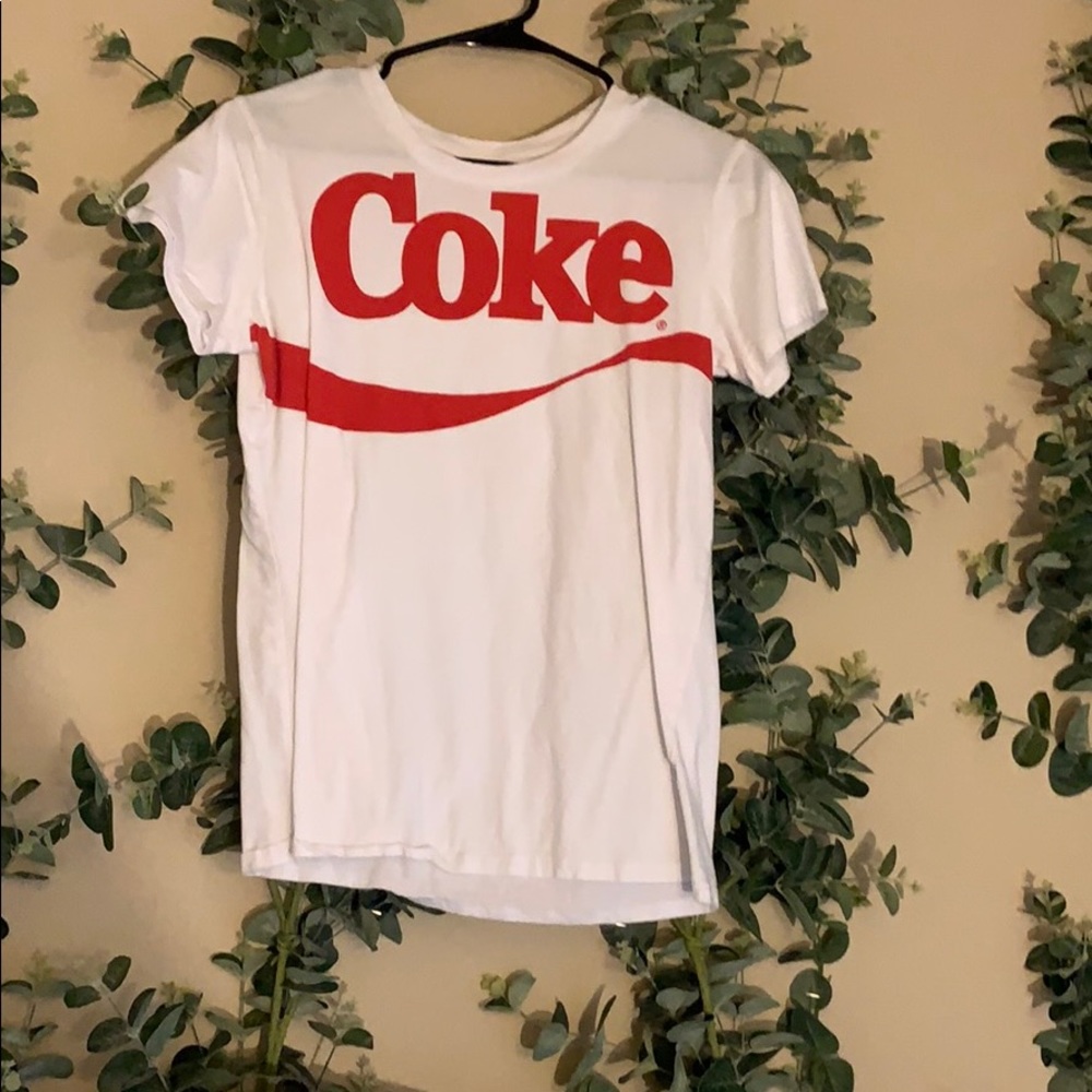 coca-cola relaxed tee 🥤